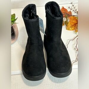 Cat & Jack Black Suede Boots